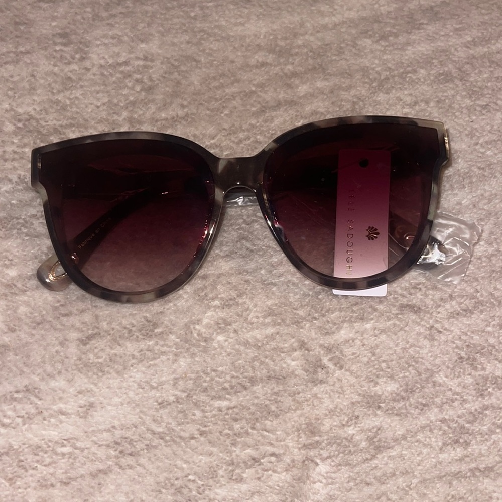 LELE SADOUGHI Women's Sunglasses Brooklyn Tortoise Brown New